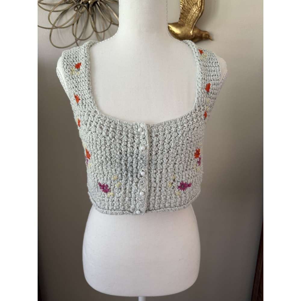 Free People Crochet Crop Vest XS/S Floral Embroidered Pearl Button Boho Top